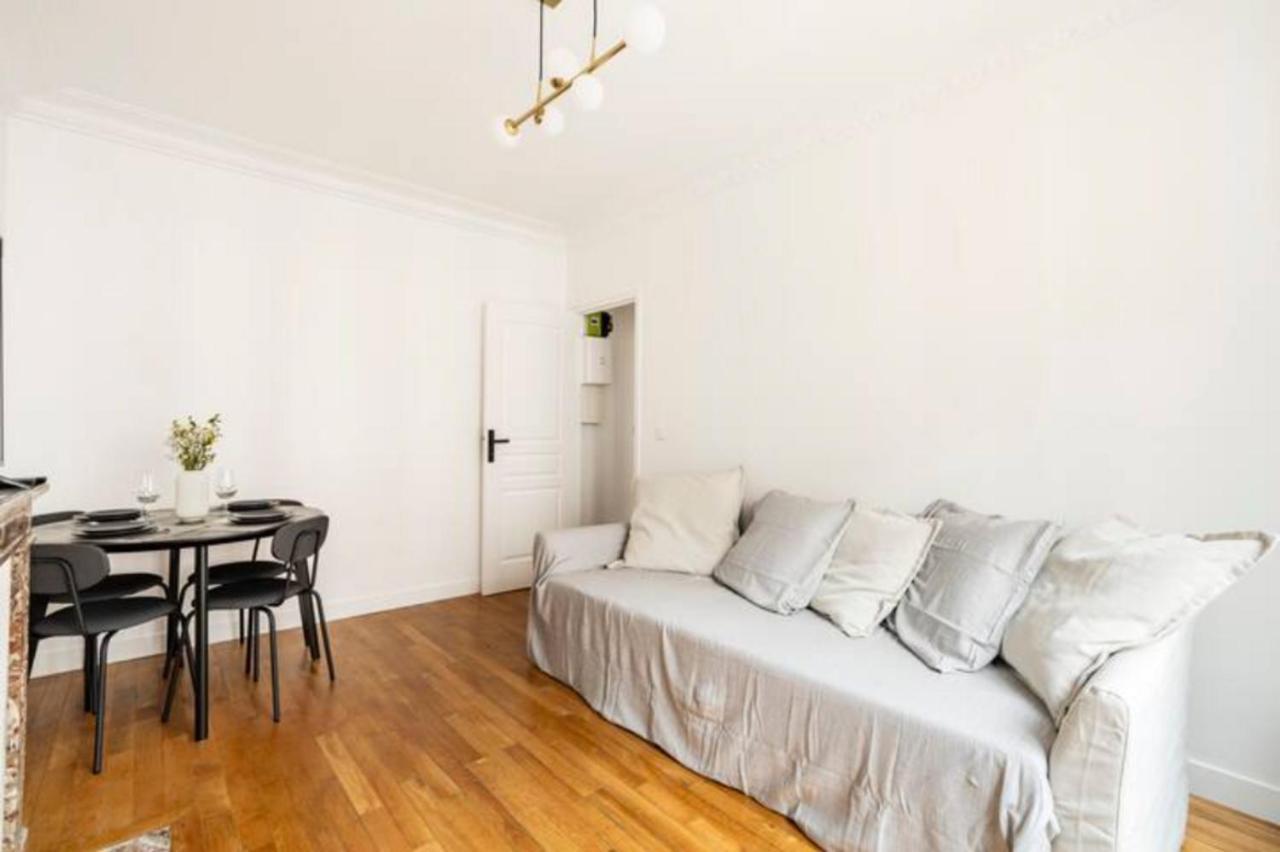 The Square, Paris-Asnieres, Private Apartment With Bedroom And Living Room Extérieur photo