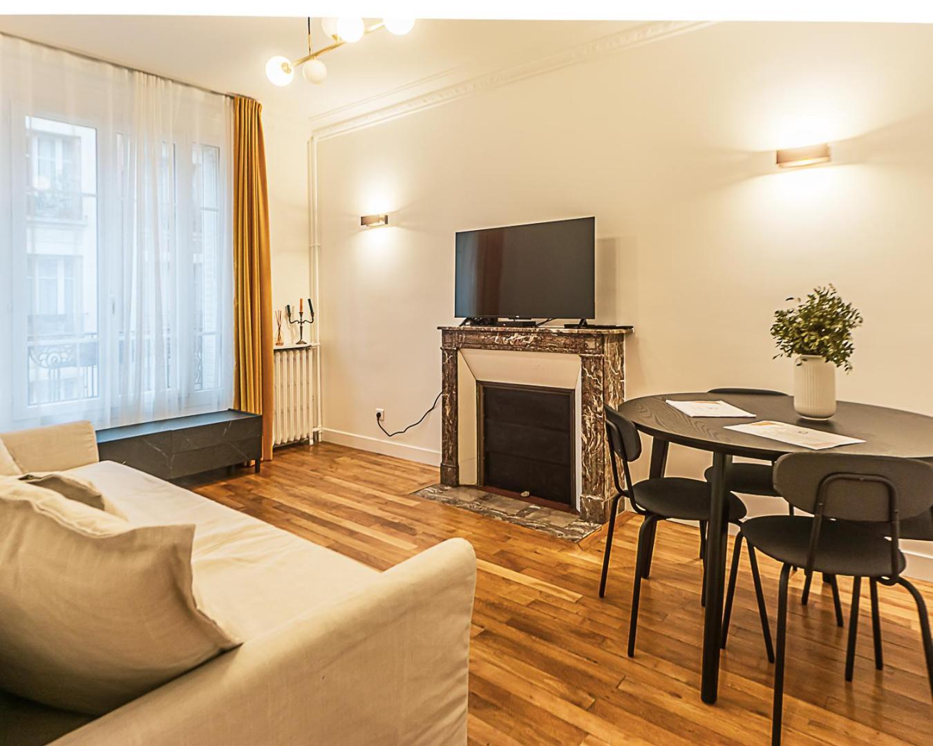 The Square, Paris-Asnieres, Private Apartment With Bedroom And Living Room Extérieur photo
